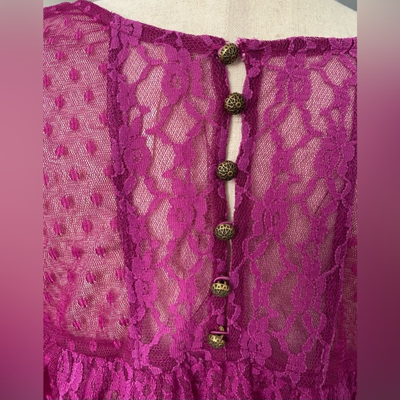Free People A Little Love Lace Peasant Top Purple/Magenta Sheer Size Small - Picture 4 of 8